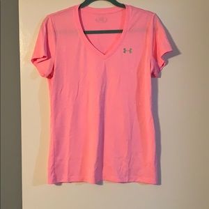 Under Armour pink tee